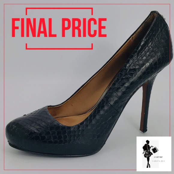 Coach Shoes - Coach  Womens Kristina Closed Toe Classic Pumps